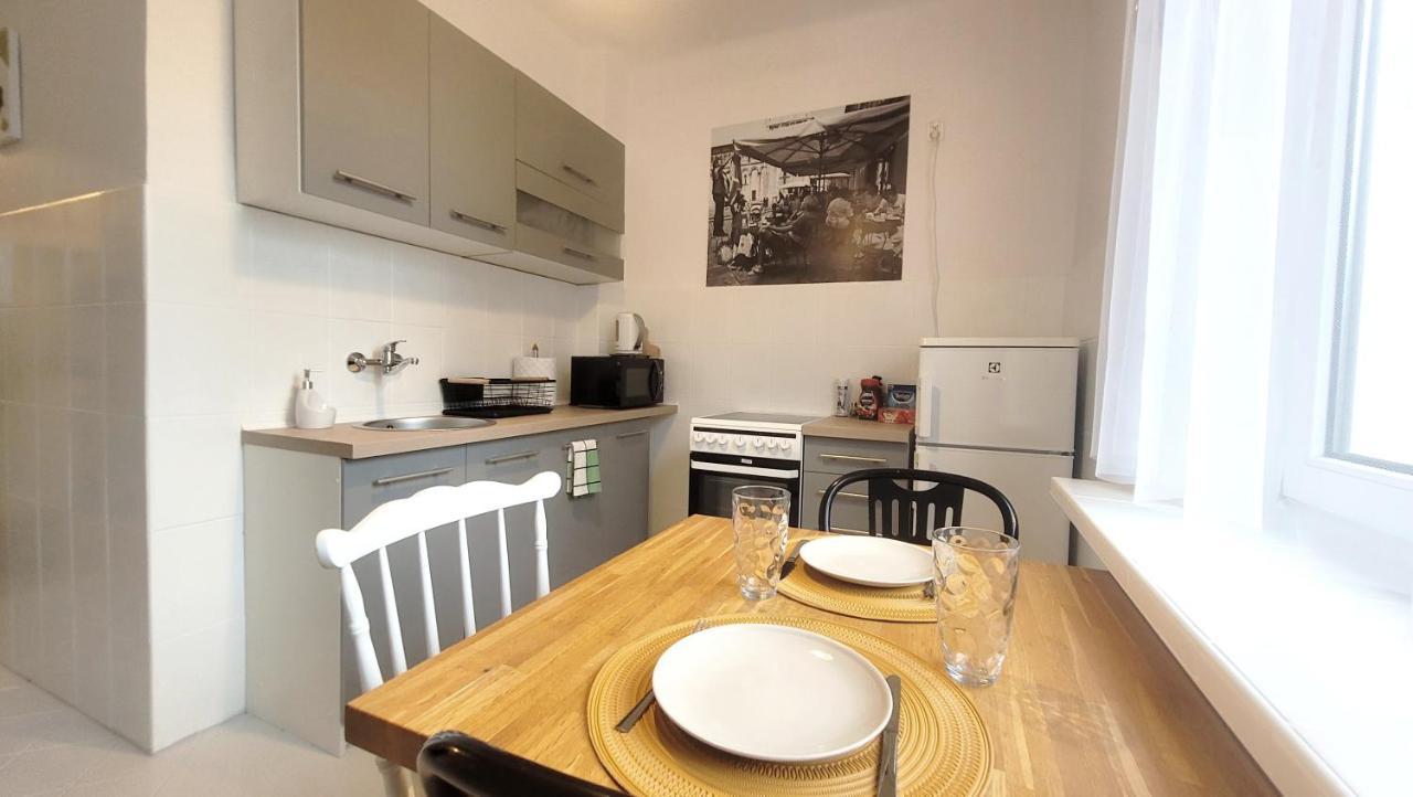 Apartament Happy Life - Next To Metro Station Warszawa